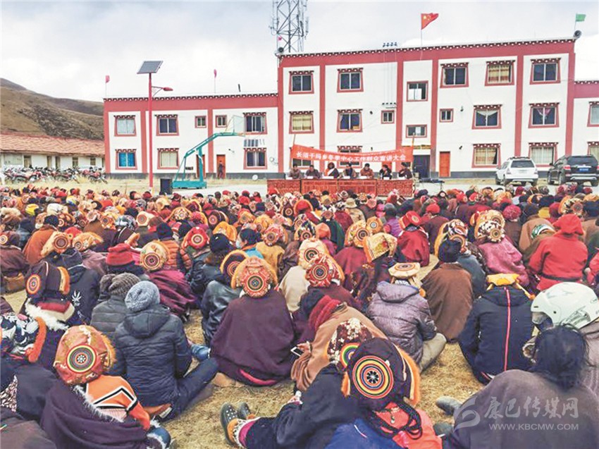 石渠縣開展“千人大下鄉(xiāng)” 、“千人大宣講”、“千人大走訪”活動掠影