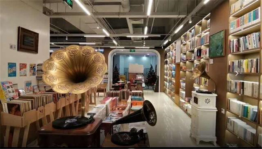 實(shí)體書店.jpg